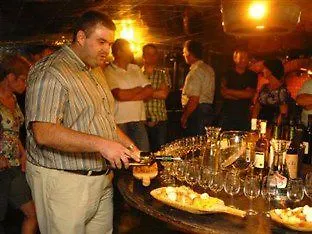Bacchus فندق كيستاي